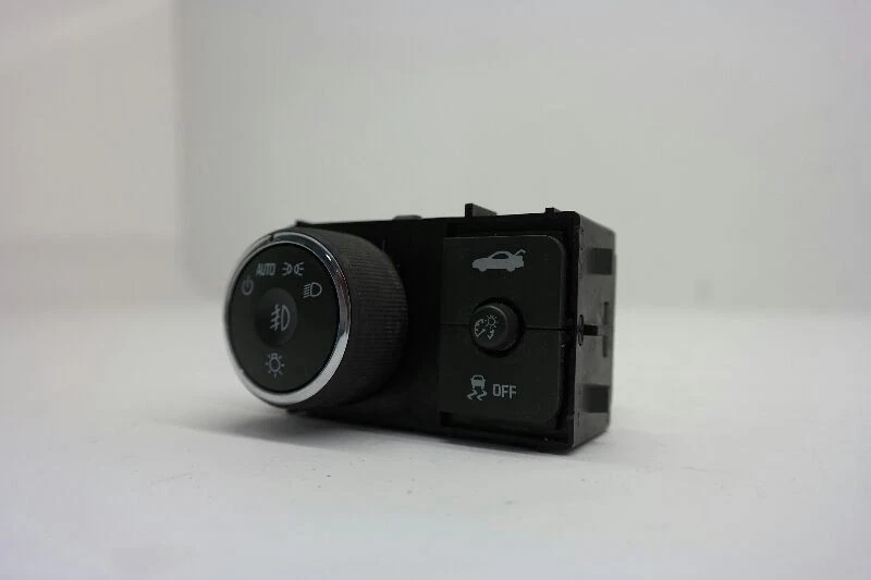 Interruptor de faros Chevrolet Impala 2012-16  Foto 3 de 4