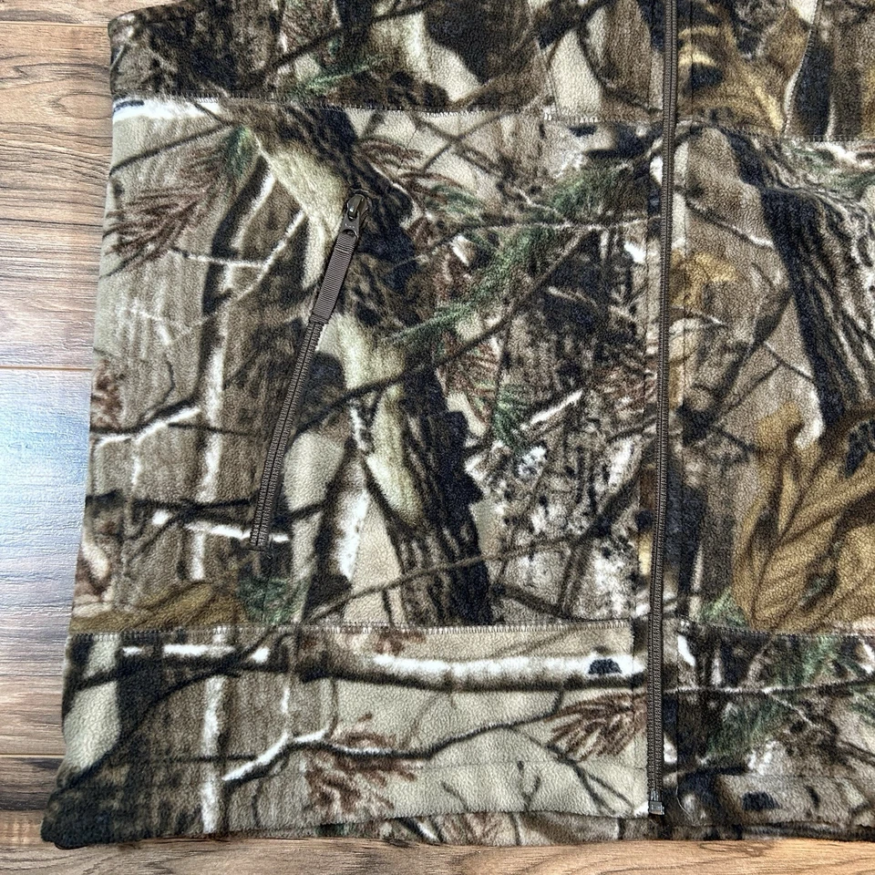 Cabela's Mens Large |Camo| Fleece Windproof Windshear Lined Hunting Vest - Image 3 of 4