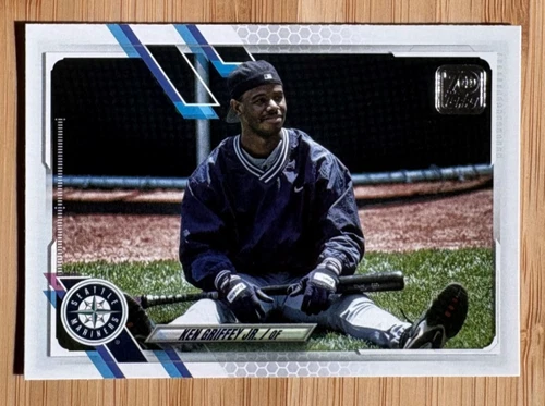 Ken Griffey Jr #247 - SP -  Image Variation 230 - 2021 Topps - Card # 247