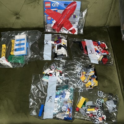 LEGO CITY: Central Airport (60261)open box complete