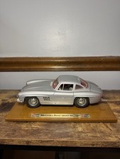 1954 Mercedes Benz 300SL, Italian Design, 1:24 Diecast Metal, Burago Toy, Silver