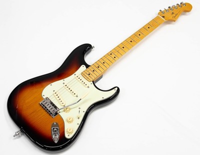 Fender Player Plus Stratocaster 3 Color Sunburst 349565