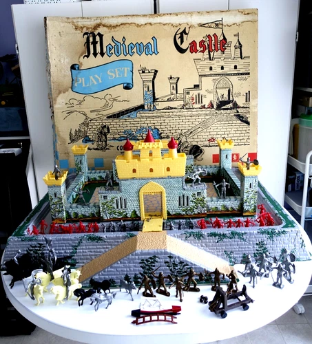 Vintage Marx Medieval Tin Castle Playset #4704 w/ Box and BONUS GOODIES *READ*