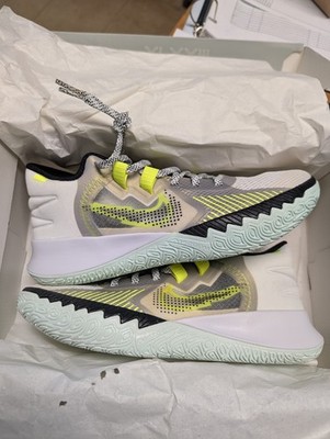 Size 8 - Nike Kyrie Flytrap 5 White Volt
