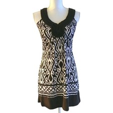 Women's Dress Size XS Wrapper Brown White Sleeveless Crochet Scoop  Neckline 