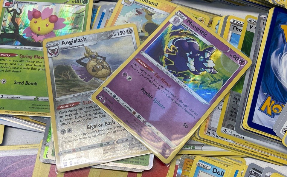 Assorted Pokémon TCG Common, and Rare Trading Cards (685 Cards