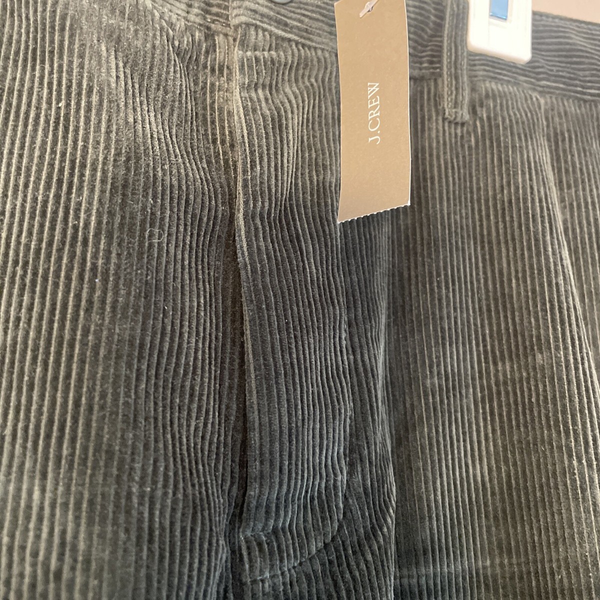 New with Tags J.Crew Single-pleat 10-wale corduroy pant AQ998