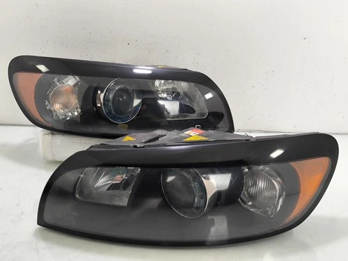 2008-2010 VOLVO C30 T5 FRONT HID XENON Headlights Lamps Lights 1 Pairs OEM