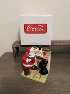 Vintage 2002 Christmas Coca-Cola Santa Salt & Pepper Shaker Set.