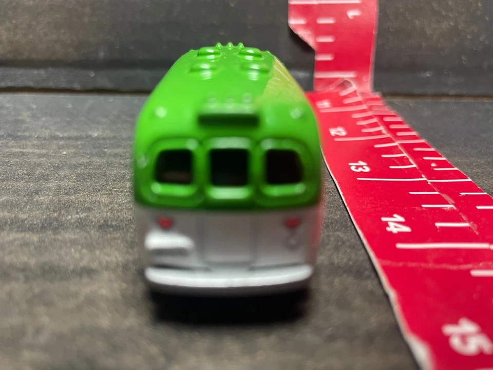 Tomica Isuzu Bonnet Bus, event model Tomica Expo. Green White fine cond - Image 3 of 4