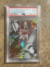 2017-18 Panini Crown Royale Power in the Paint Hakeem Olajuwon #PIP-15 PSA 9