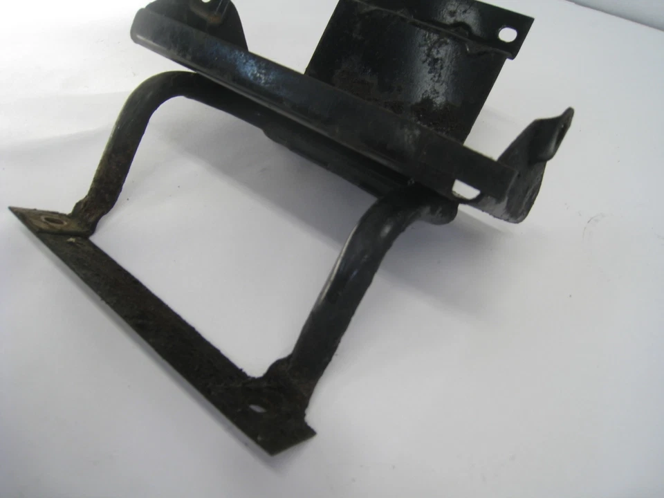 1979 YAMAHA EXCEL V EC540 BATTERY TRAY BRACKET - Image 3 of 4