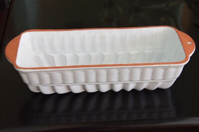 Terra-cotta rectangular mold with white enamel inside and out, baking or wall ha