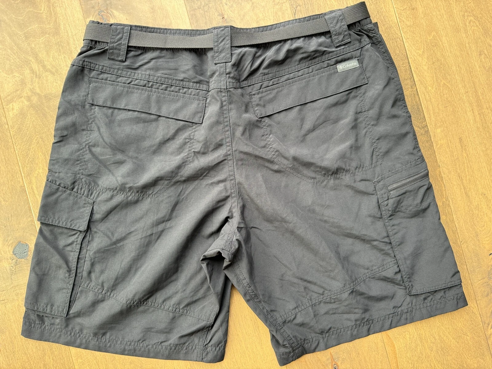 Columbia Kestrel Trail Shorts Black Cargo Hiking XM0097-010 Men's Size 40 NWT