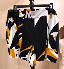 Nine West Mid Rise Pull On Soft Shorts Size XL White Black and Gold NEW NWT