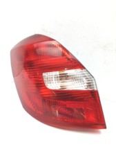 SKODA Fabia II Kombi 545 Rückleuchte rechts 5J6945095 Beifahrerseite Lampenträge