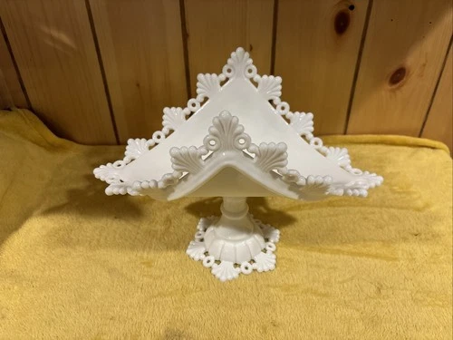 Westmoreland White Milk Glass Ring  Petal Banana Boat - Fruit  14" Vintage, Mint