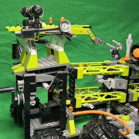 Lego Titanium Command Rig 8964 Power Miners 100% Complete Set 5 Minifigures Toy