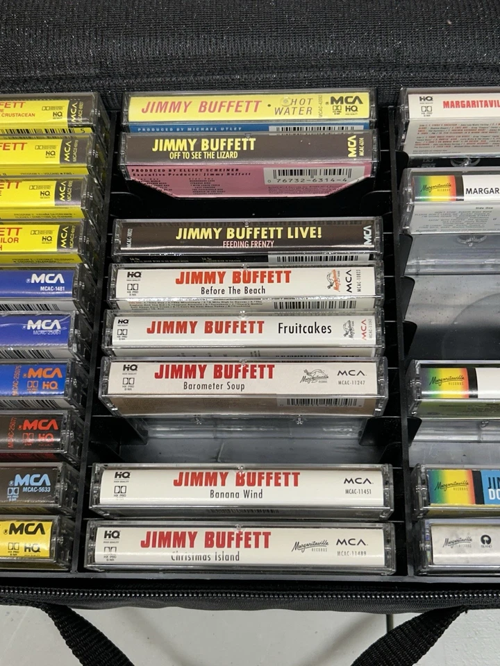 LARGE LOT OF JIMMY BUFFET CASSETTES (23) LOT + 1 VHS WITH CASE Foto 3 de 4