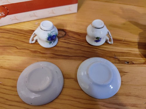 Vintage porcelain collectable 10 piece mini tea set Fruit Design - Picture 5 of 12