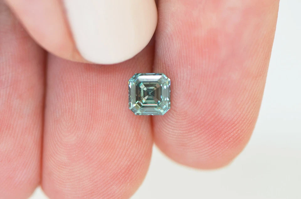 Loose Asscher Cut Diamond Fancy Blue Color 1.02 Carat VS2 Certified Enhanced - Image 2 of 4