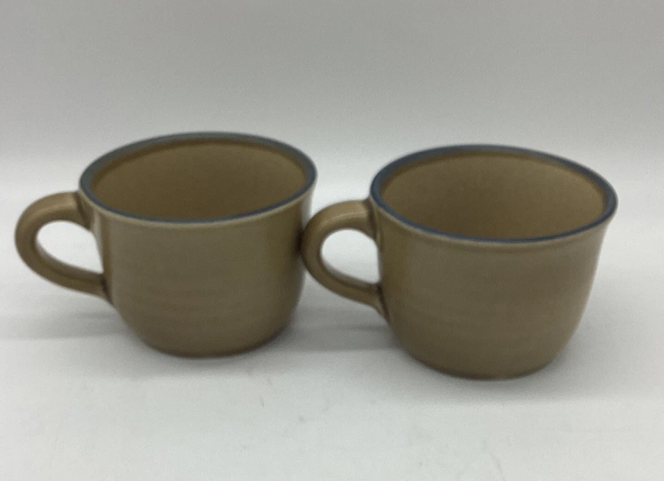 PFALTZGRAFF Cups Set Of 2 Folk Art Beige & Blue Coffee Mugs USA Pre-owned. - Image 3 of 4