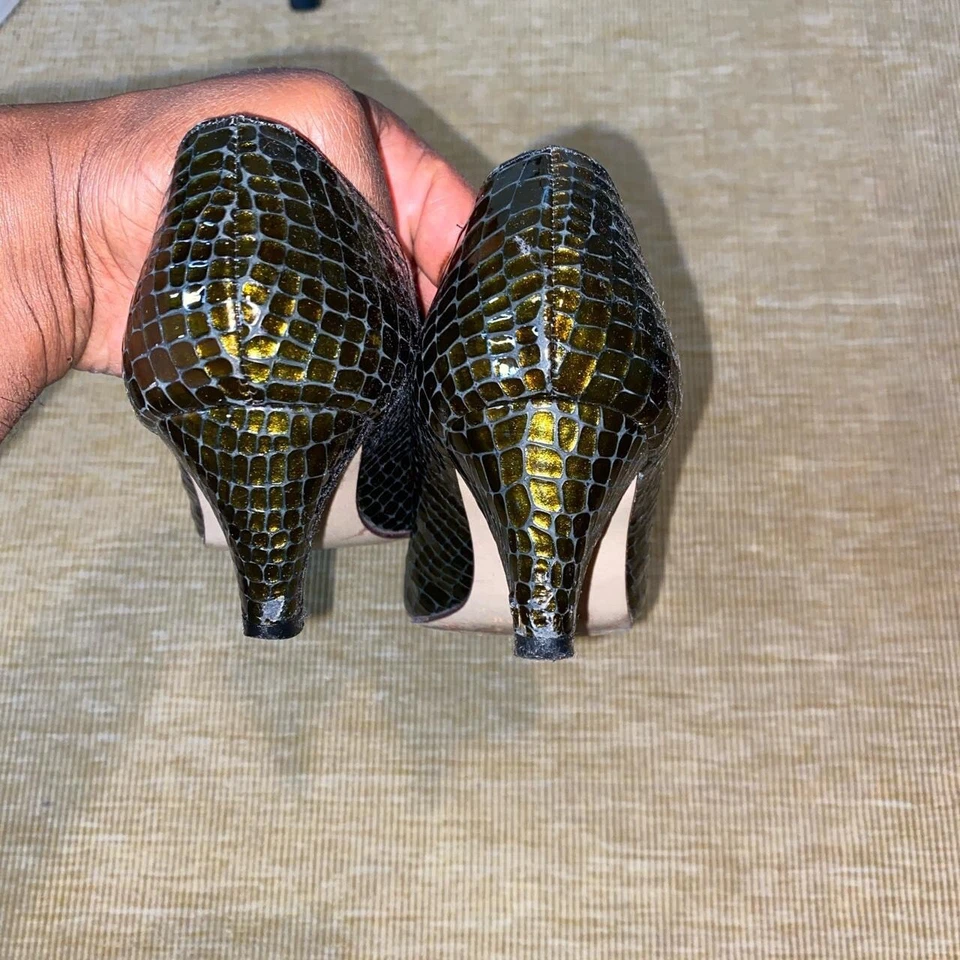 Bally Crocodile Pump Patent Green Patent Leather Vintage Women’s Shoes - Image 3 of 4