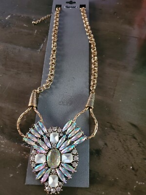NEW EXPRESS Rhinestone Statement Pendant Gold Tone Necklace MSRP $34.95