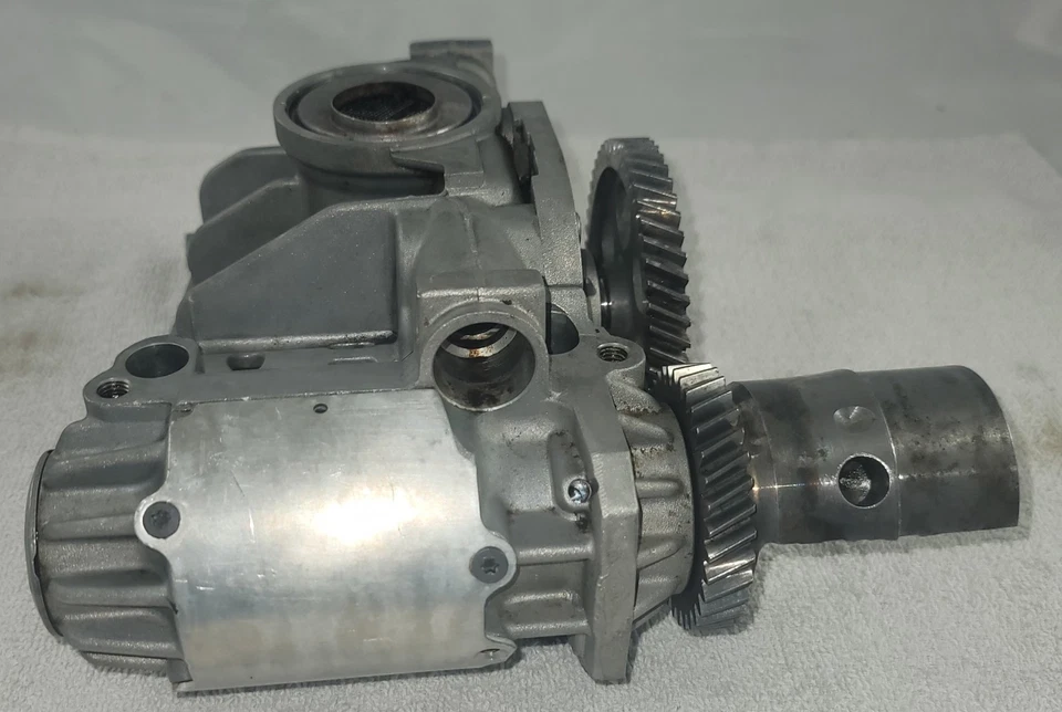 2001 2002 2003 2004 2005 AUDI A4 3.0 Pump OIL PUMP ASSEMBLY 06c 115 153 C - Image 4 of 4