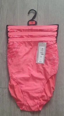 Marks & Spencer 3 Pack Full Briefs Colour Watermelon Size 18 - Image 1 of 3