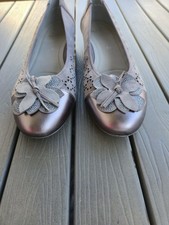 ara Damen Schuhe Ballerinas  grau Gr. 7,5 (41,5) Absatz 2 cm Blume Luftpolster