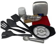 Pampered Chef Kitchen Tool Lot Digital Scale, + MORE