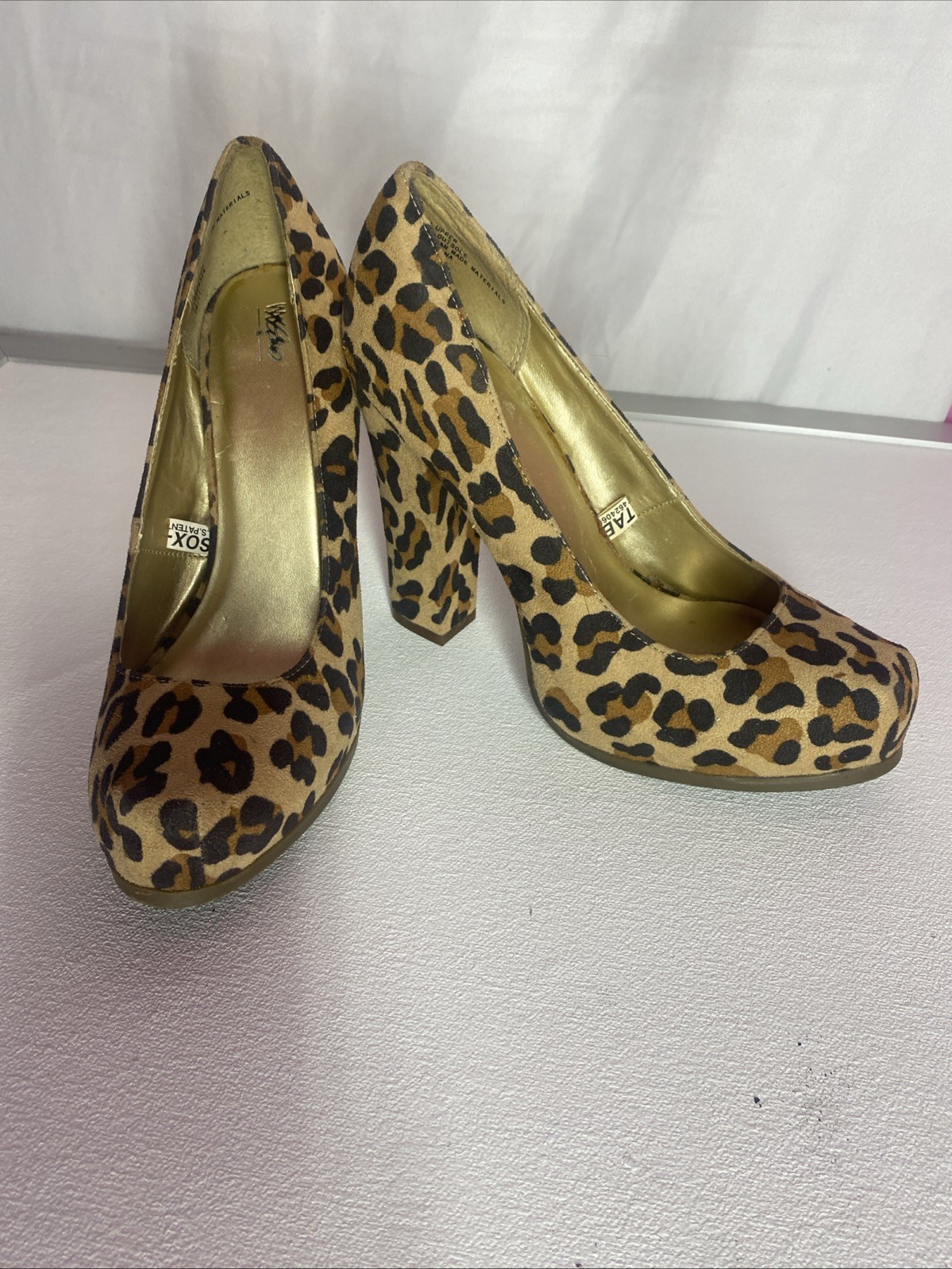 Mossimo Woman’s Size 7.5 Fabric Leopard Print High Heels
