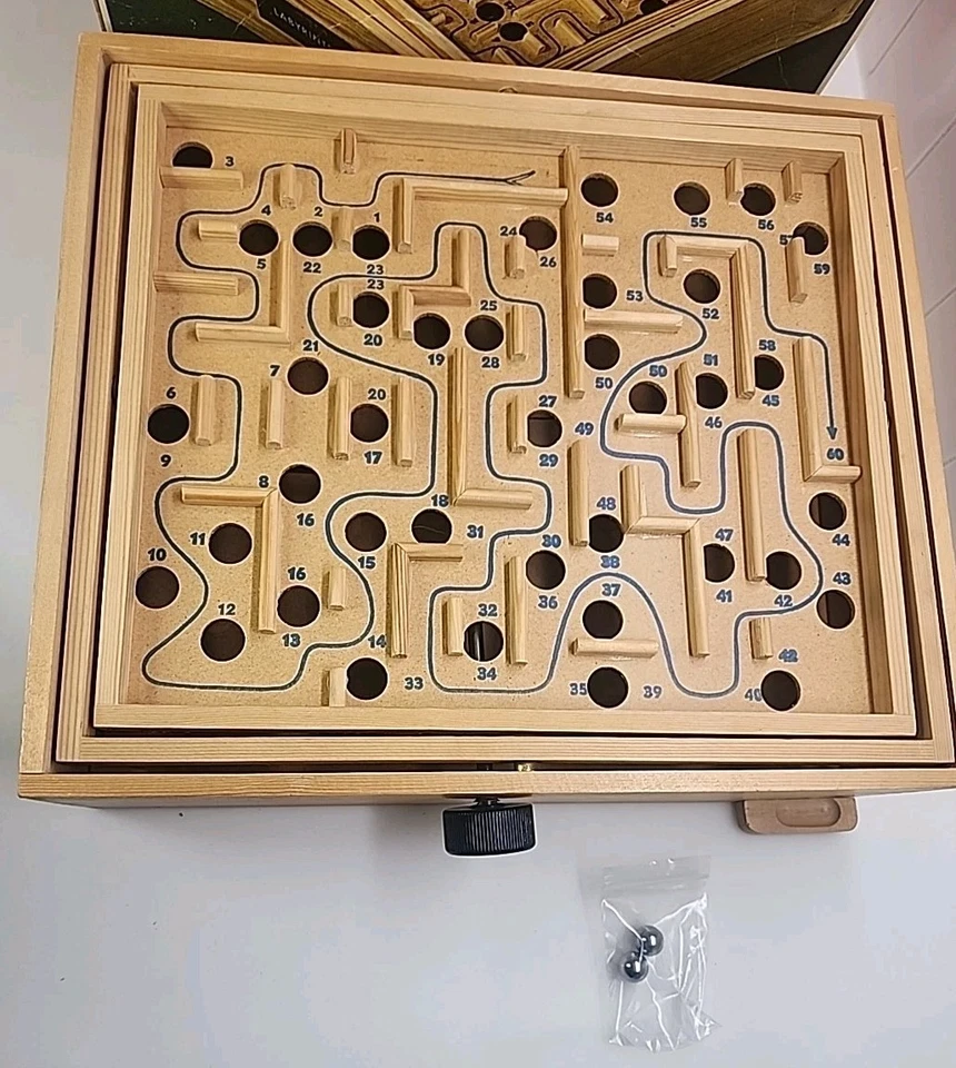 Vintage BRIO Labyrintspel Labyrinth Wood Maze Game Made in Sweden With Balls - Image 4 of 4