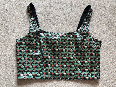 H&M TREND Green Red Ribbon Back ZIPPERED SIDE CROP TOP BLOUSE SIZE 10 New Unique