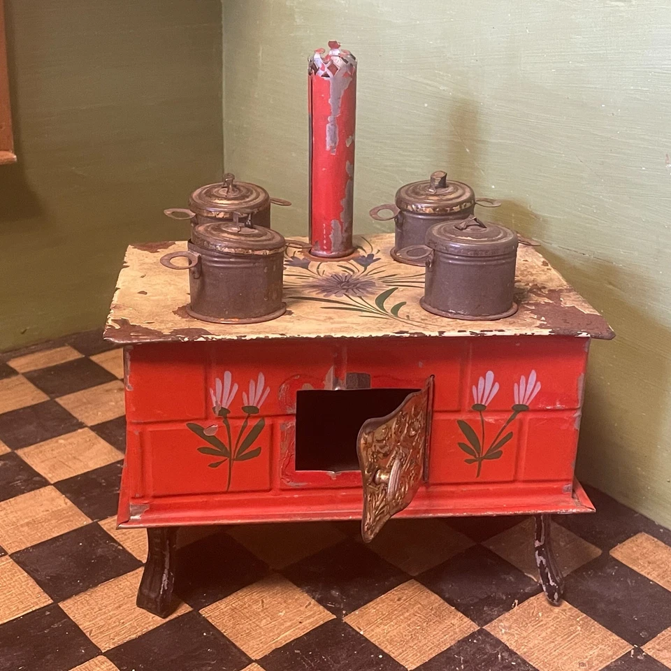 JOUET ANCIEN - TRES JOLIE CUISINIERE EN TOLE - DECOR FLEURI - CUISINE DE POUPEE - Photo 4/4