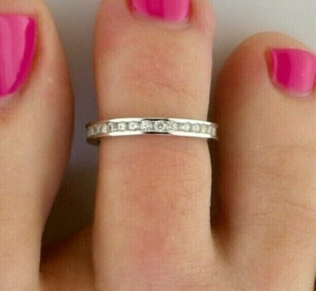 Creato IN Laboratorio Taglio Rotondo Zirconia Cubica Eternity Stile Punta Anello - Immagine 4 di 4