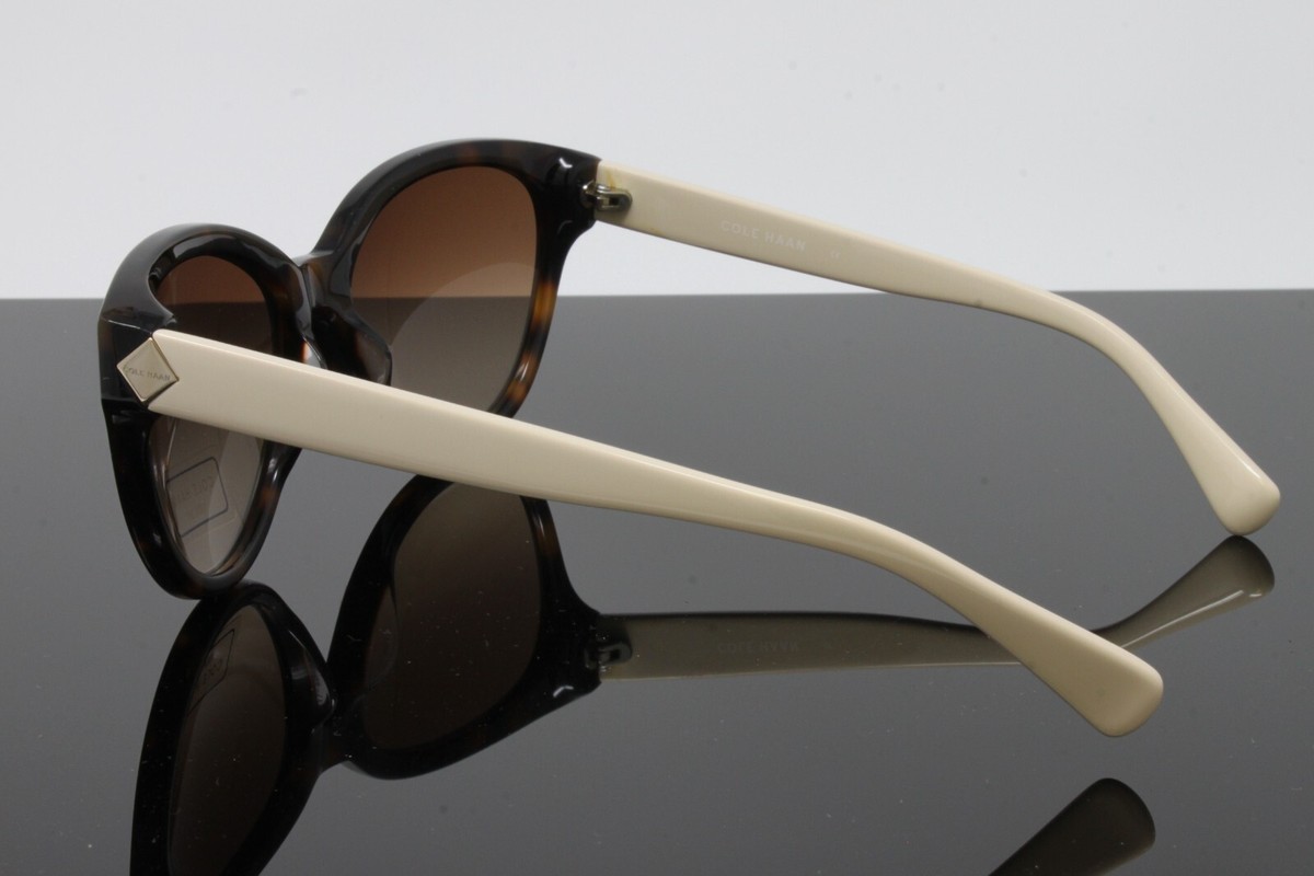 Cole Haan Sunglasses Women display picture 1