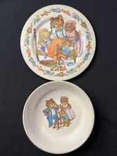 Vintage Oneida Deluxe Goldilocks  Three Bears Melamine Plate And Bowl Set