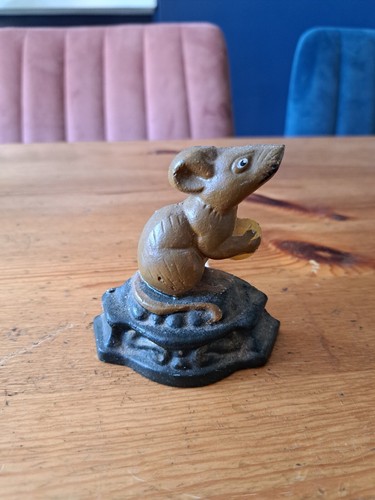 Vintage Painted Cast Iron Mouse Door Stop - Picture 2 of 3