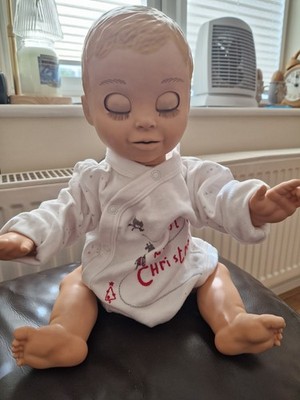 Luvabella Luverbeau Puppe interaktiv spricht bewegt Augen ca. 17 cm