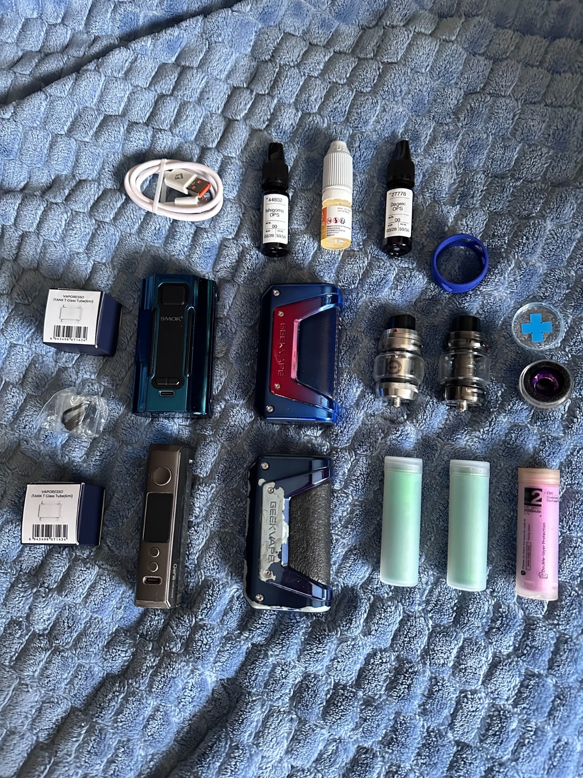 Kit vape complet grosse vapeur box électronique clearos rechargeables