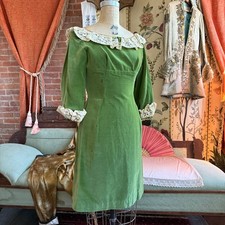 Vtg 1960s Moss Green Velvet Mini Dress Ruffle Lace Collar Nadine Jr Petites XS S