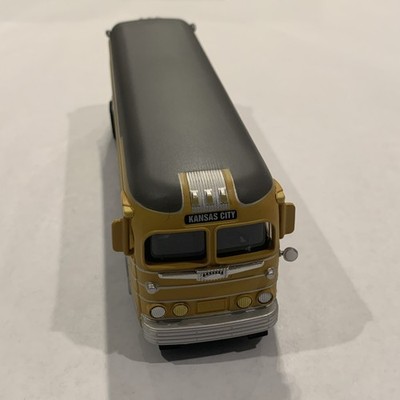 MTH Rail King 30-50056 Union Pacific RR Line - Kansas City  Die-Cast Bus