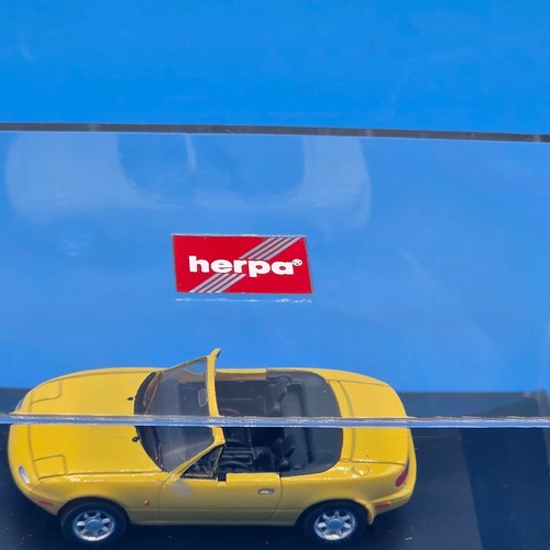 HERPA MAZDA MX-5 GIALLO SCALA 1/43 *SPECCHIETTO RETROVISORE LATERALE ROTTO* - Foto 3 di 11