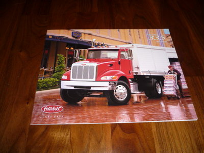 Peterbilt Model 335 BEVERAGE Prospekt 08/2004