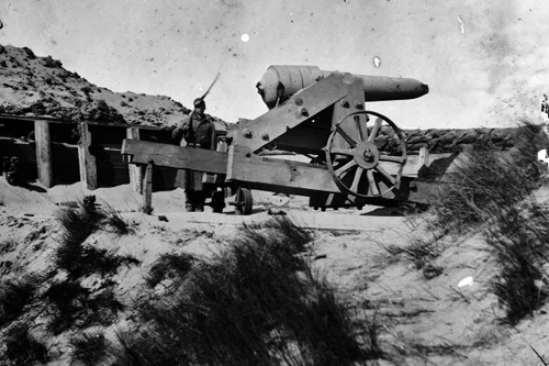 New 5x7 Civil War Photo: Damaged Confederate Gun at Fort Fisher, North Carolina