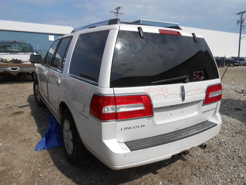 Used Automatic Transmission Assembly fits: 2010 Lincoln Navigator AT 6 speed wit Foto 3 de 4