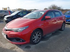 2016 TOYOTA AURIS 1.8 HATCHBACK BUMPER DOORS BOOTLID ENGINE AERIAL BREAKING