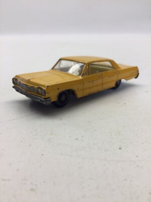 ミニカー MATCHBOX No.20 CHEVROLET IMPALA TAXI s-l400.jpg